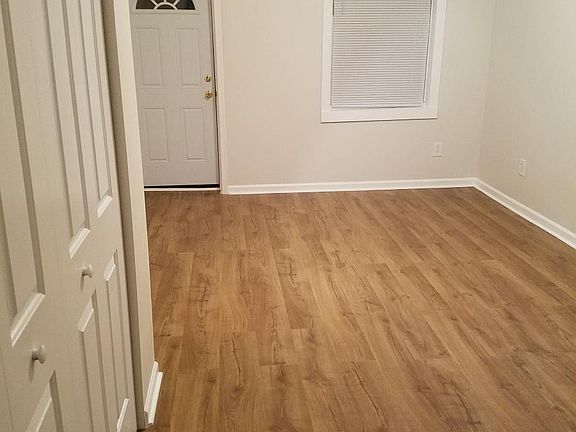 4th image of 613 Jackson St #1