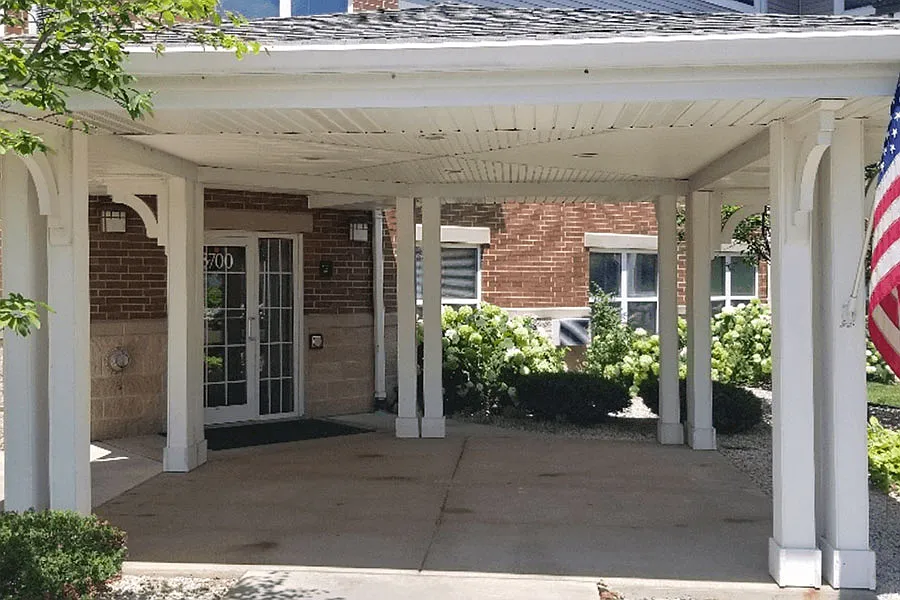 ST JAMES SENIOR APARTMENTS — Photo 3