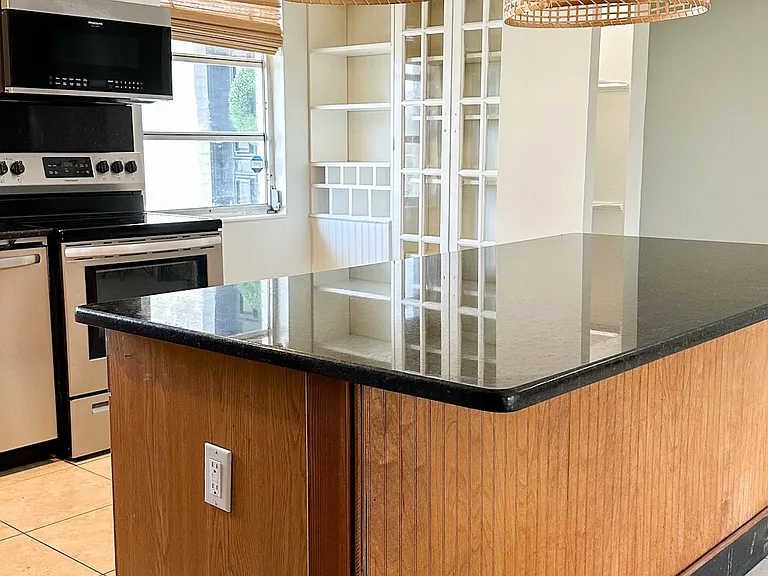 1275 N Old Mill Dr — Photo 11