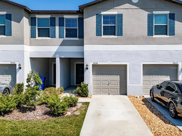 9658 Mulberry Marsh Ln, Sun City Center, FL 33573