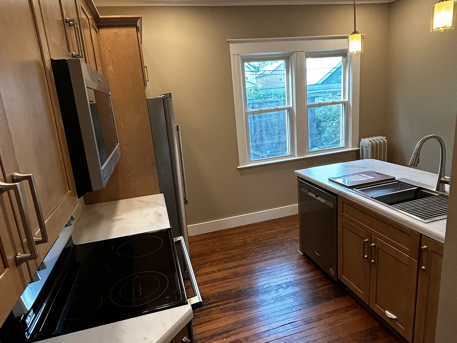 3 bed, 1000 sqft, $1,795 — Photo 4