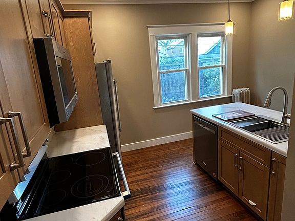 4th image of 80 Spruce Ave #80