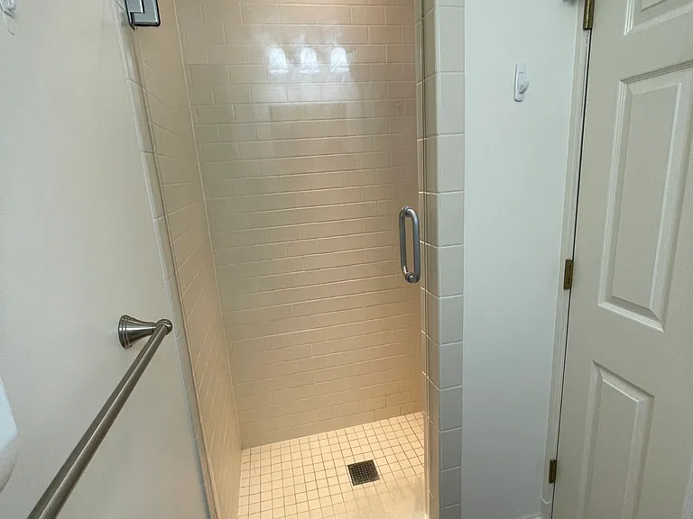 607 Main St #1A — Photo 12