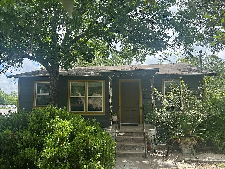 1137 Poquito St — Photo 1