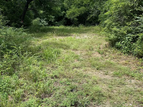 1100 S Holly Ave, Sherman, TX 75092