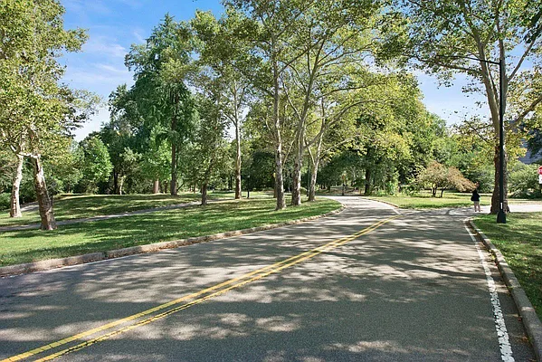 Rented by Engel & Völkers New York City | media 14