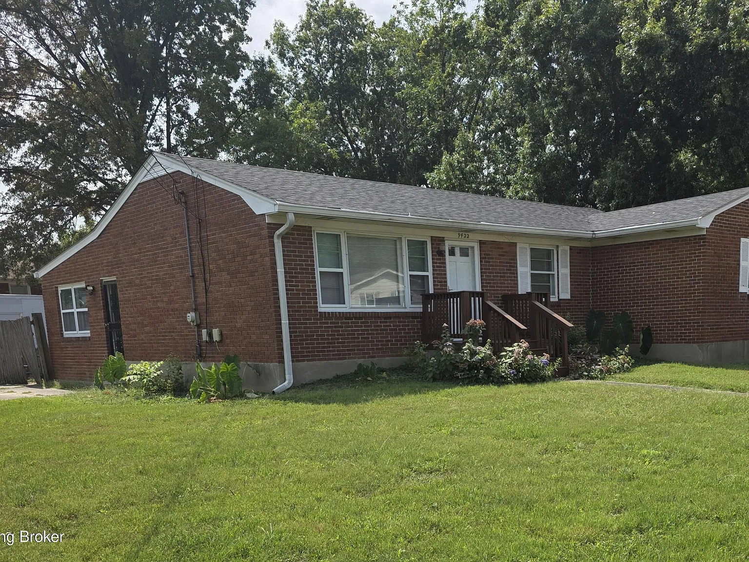 4 bed, 2.0 bath, 1464 sqft, $1,995 — Photo 1