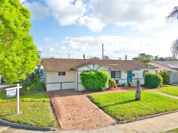 6471 Pershing Street, Hollywood, FL 33024
