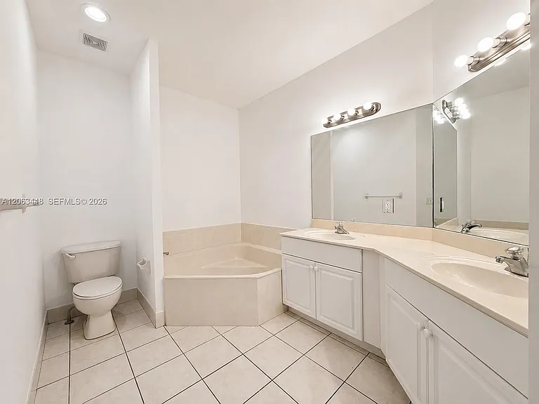 12572 Shoreline Dr #107 — Photo 6