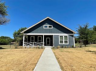 203 6th St, Terrell, TX 75160