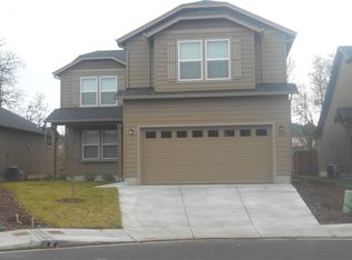 1289 Riverfront Way, Cottage Grove, OR 97424