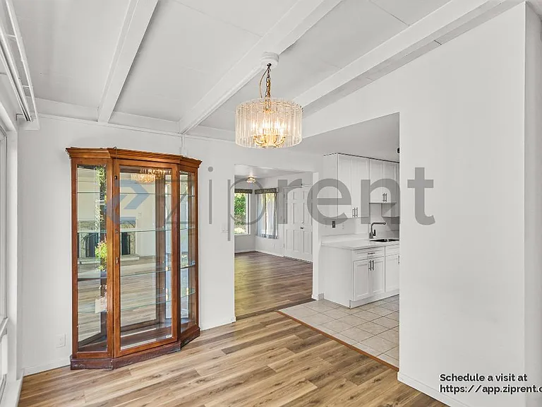 16 Tasco Ct — Photo 11