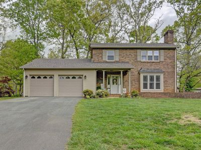 6 Ash Ln, Altavista, VA, 24517