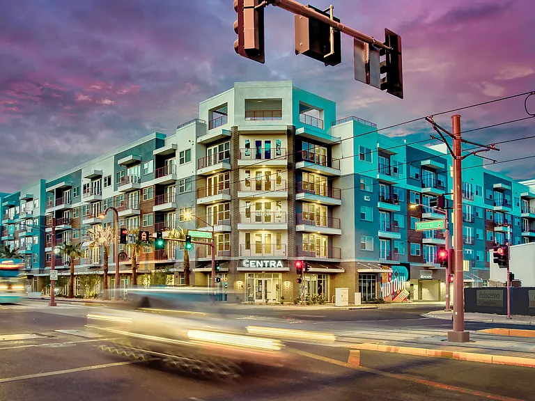 Centra Midtown — Photo 29