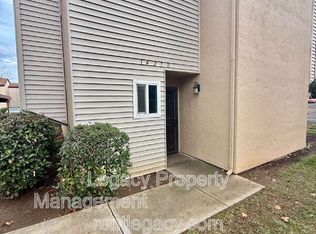 1427 Bel Air Dr APT D, Concord, CA 94521