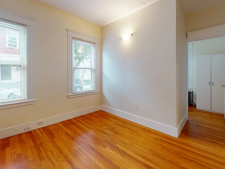 31 Plymouth St #1 — Photo 8