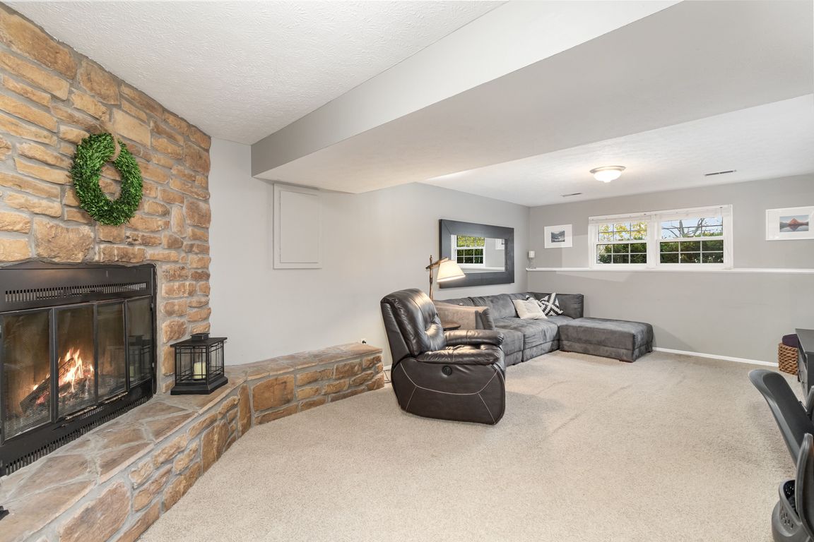 next background image