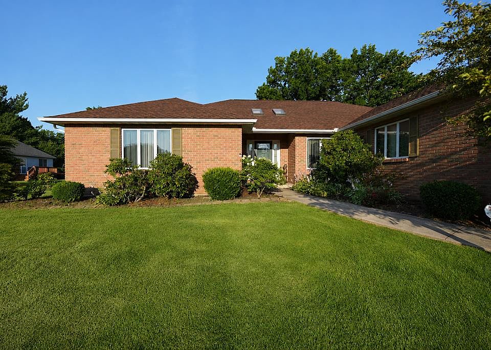 1st image of 1069 Grasmere Ave