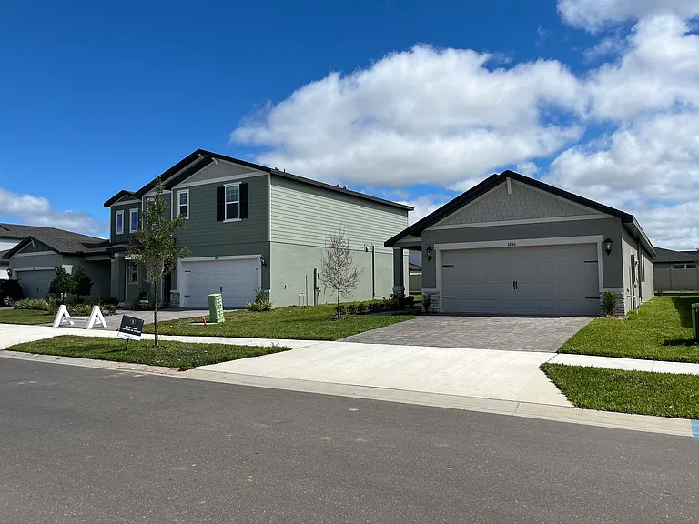 1836 Brekey Way — Photo 3
