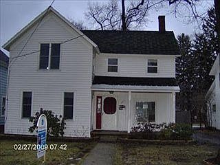2nd image of 223 Herkimer St