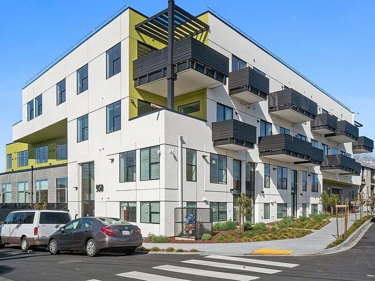 950 Lofts — Photo 45