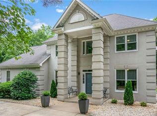 6024 Greystone Dr, Matthews, NC 28104