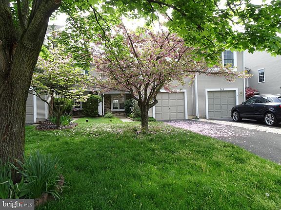 5th image of 264 Sequoia Dr