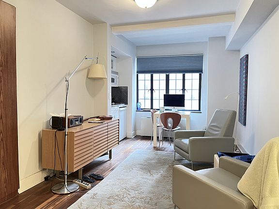 3rd image of 5 Tudor City Pl APT 516