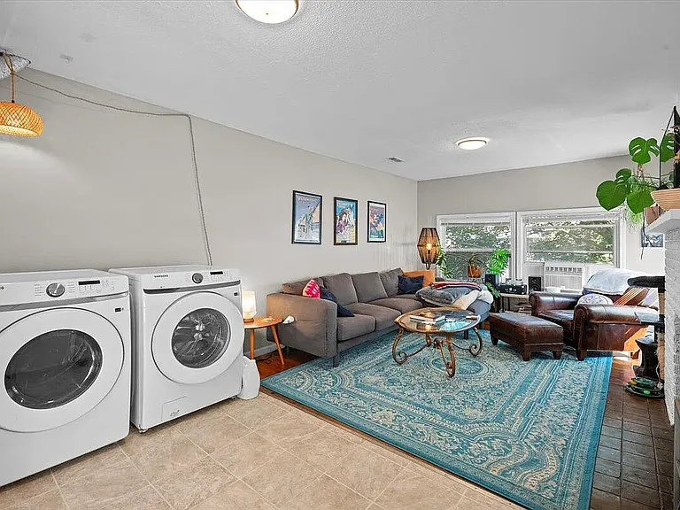 1354 Sigsbee St SE #2 — Photo 4