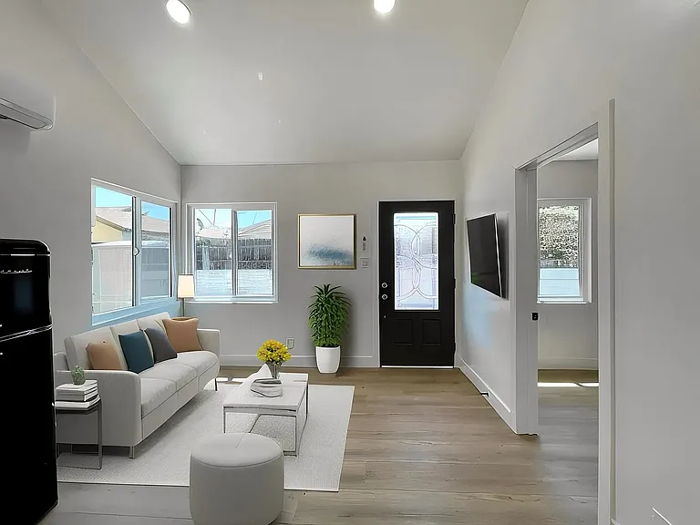 3155 Atwater Ave — Photo 5