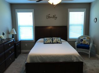 90 Alvis Ct, Fuquay Varina, NC 27526