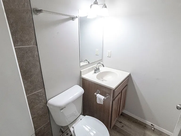 216 Wheaton Ct — Photo 30