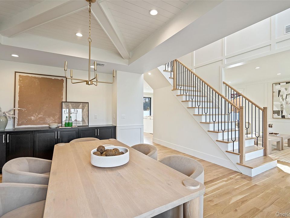 1st image of 908 Maple Lane