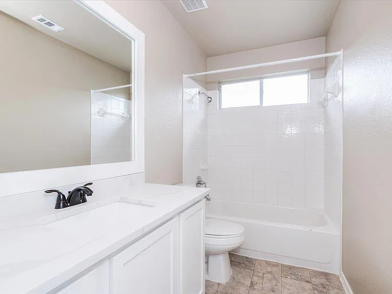1501 Sweet Leaf Ln — Photo 28
