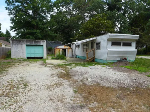 204 Elmwood Ave, Egg Harbor Township, NJ 08234