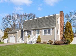 100 Evergreen Dr, Swansea, MA 02777