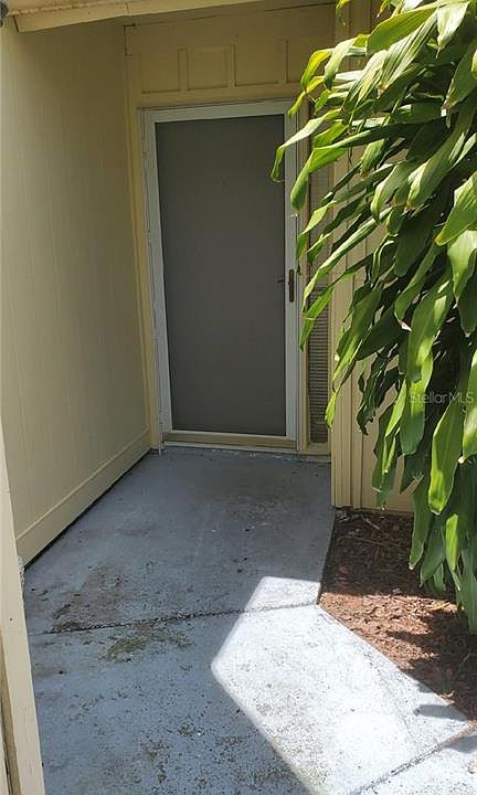 1st image of 16 Saint Andrews Ct