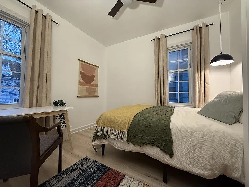 3 bed, 1.0 bath, 1200 sqft, $793 — Photo 3