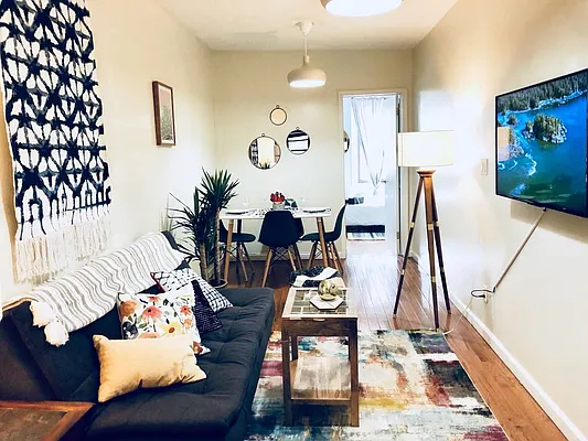 Rented by Nooklyn NYC LLC | media 35