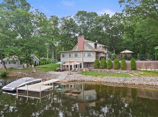 23 Center St, Thompson, CT 06277