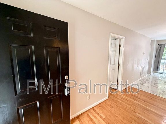 3rd image of 152 Chatham Cir