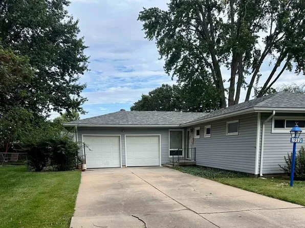 1932 N Arlington St, El Dorado, KS 67042