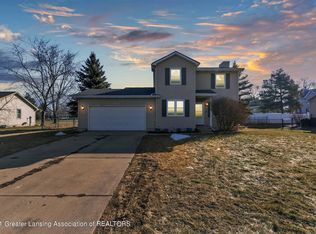 1803 S Canal Rd, Lansing, MI 48917