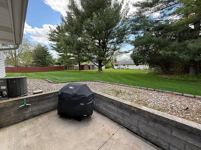 1147 N Penny Dr — Photo 20