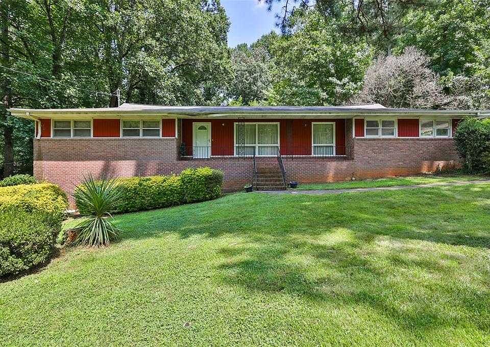 1st image of 3071 Brownmoore Dr SW