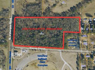 N Veterans Memorial Blvd, Tupelo, MS 38804