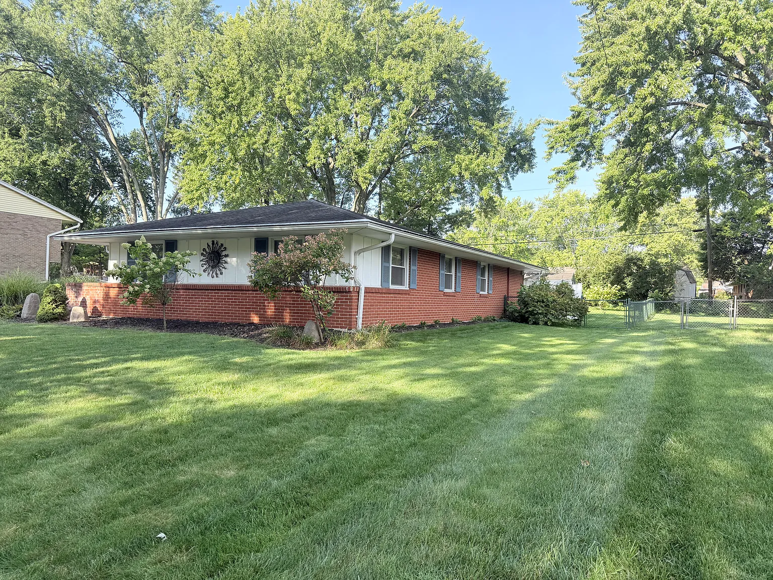 4 bed, 1660 sqft, $2,250 — Photo 3