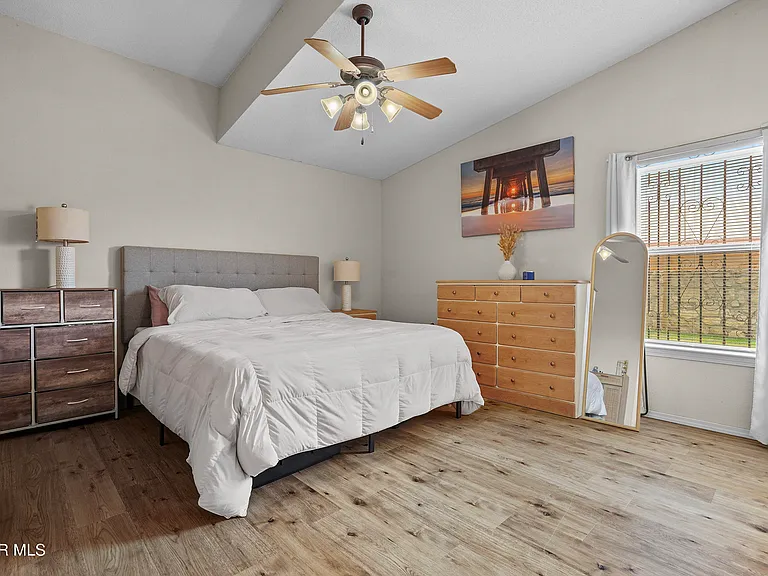 6244 Spotted Eagle Dr — Photo 9