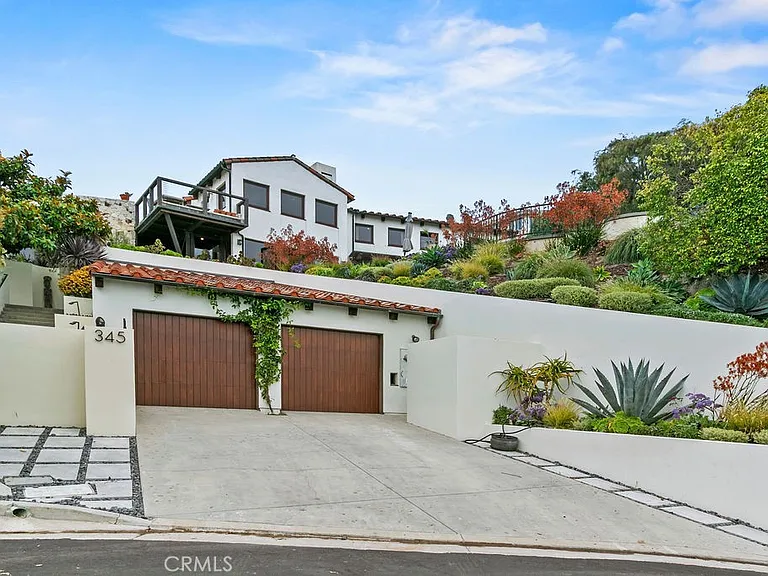 345 Emerald Bay — Photo 2