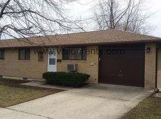 408 Hutchins St, Joliet, IL 60435
